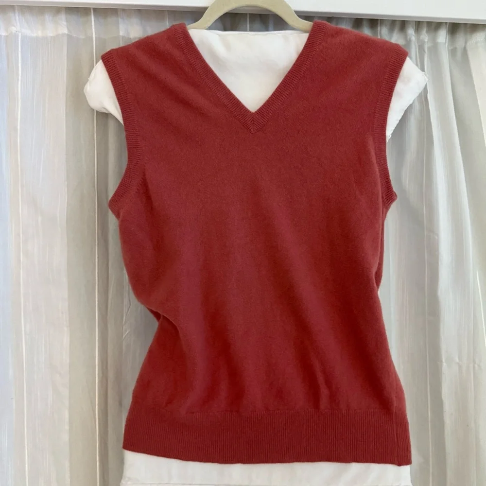 Vintage 100% Cashmere Sweater Vest Rust Red Made in Scotland M - Picture 3 of 12